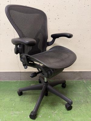 Herman Miller (ハーマンミラー)　アーロンチェア AE113AWB-0001 Bサイズポスチャーフィットフル装備 クラシックモデル ブラック