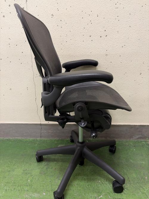 Herman Miller (ハーマンミラー)　アーロンチェア AE113AWB-0001 Bサイズポスチャーフィットフル装備 クラシックモデル ブラック