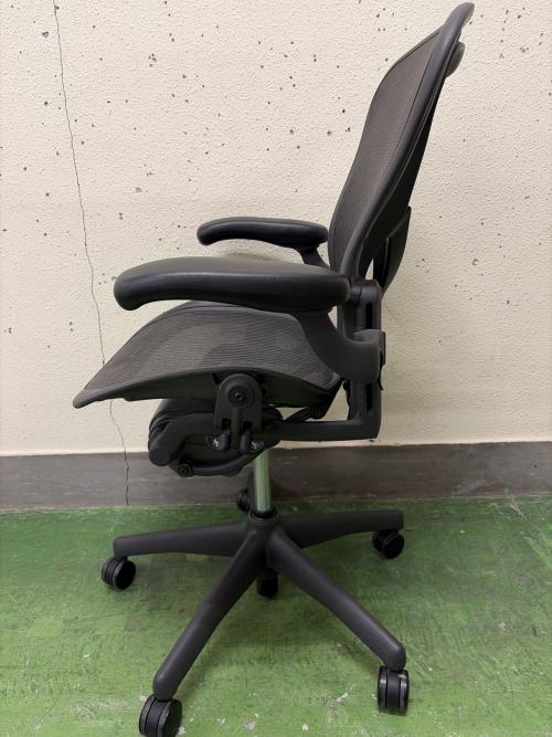 Herman Miller (ハーマンミラー)　アーロンチェア AE113AWB-0001 Bサイズポスチャーフィットフル装備 クラシックモデル ブラック