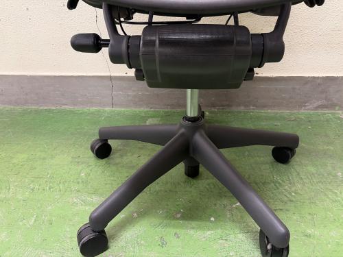 Herman Miller (ハーマンミラー)　アーロンチェア AE113AWB-0001 Bサイズポスチャーフィットフル装備 クラシックモデル ブラック