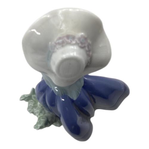 LLADRO (リヤドロ) 置物 「きれいな花ばかり」