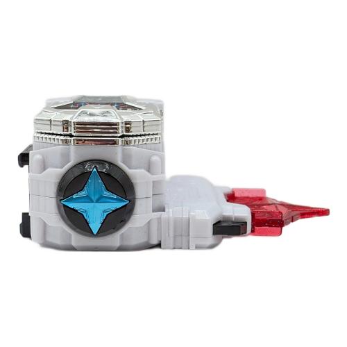 仮面ライダーエグゼイド (カメンライダーエグゼイド) DXハイパー不滅ガシャット＆マキシマムゾンビガシャット 仮面ライダー