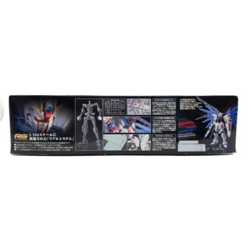 BANDAI (バンダイ) ZGMF-X10A ガンプラ