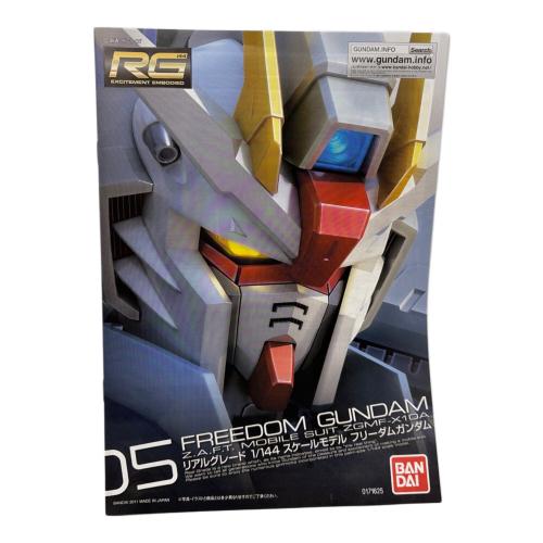 BANDAI (バンダイ) ZGMF-X10A ガンプラ