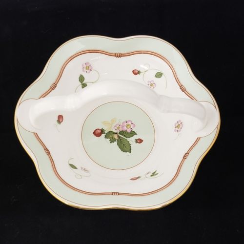 Wedgwood (ウェッジウッド) ペタルバスケット