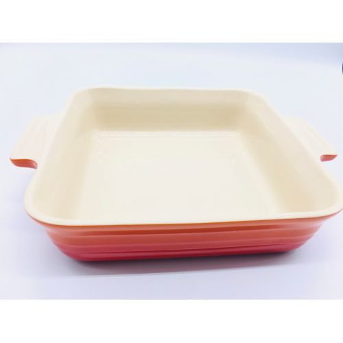 LE CREUSET (ルクルーゼ) スクエアディッシュ　24cm 未使用品