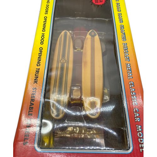 1/18 1949 フォード ウッディーワゴン モーターシティクラシクス