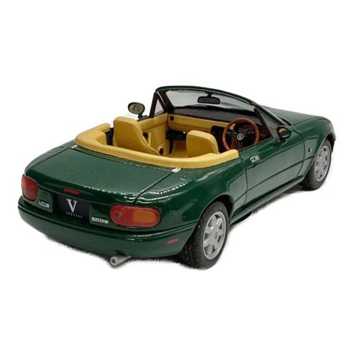 ダイキャストカー 1/18 EUNOS ROADSTER