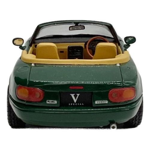 ダイキャストカー 1/18 EUNOS ROADSTER