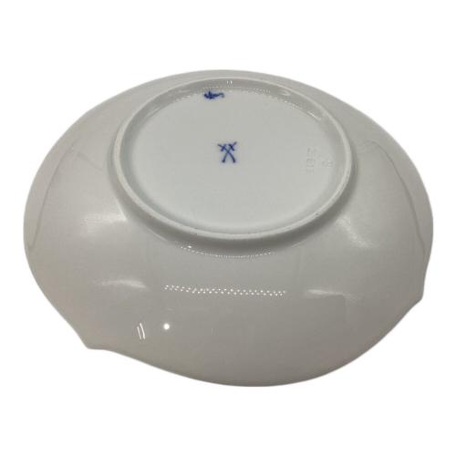 Meissen (マイセン) カップ&ソーサー 波の戯れホワイト