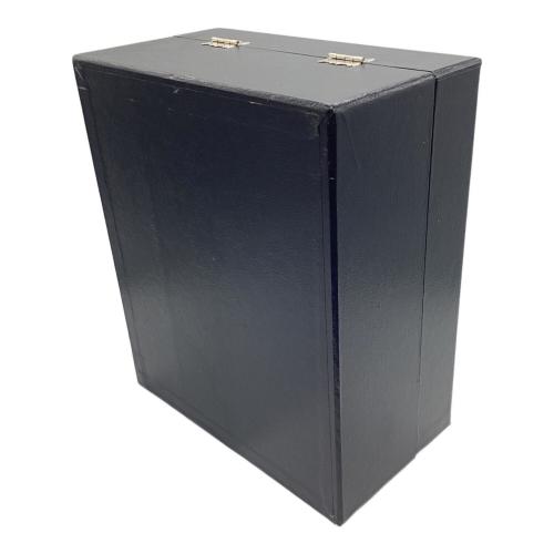 Meissen (マイセン) カップ&ソーサー 波の戯れホワイト