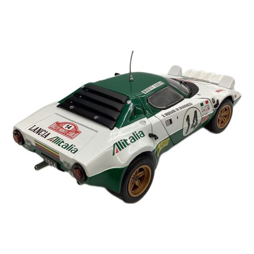 ダイキャストカー 1/18 LANCIA Stratos HF Rally