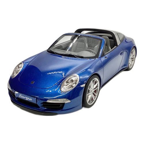 ダイキャストカー 1/18 PORSCHE Targa