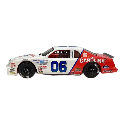 ダイキャストカー 1/24 1988 Carolina Ford Dealers Thunderbird RCCA