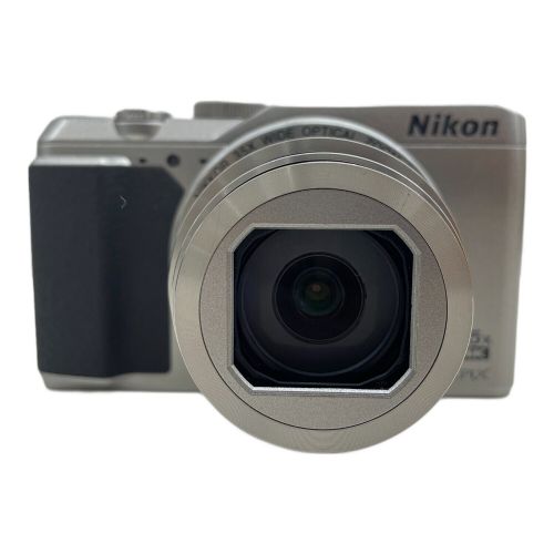 Nikon (ニコン) コンパクトデジタルカメラ シルバー、液晶キズ、マルチセレクター数値飛びする場合有り COOLPIX A900 21039013