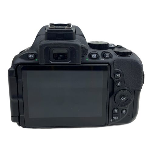 Nikon (ニコン) デジタル一眼レフカメラ D5600 18-55 VRキット