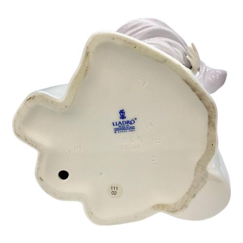 フィギュリン かぐわしき花 6866