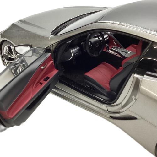 コンポジットダイキャストモデル 1/18 Lexus LC500 チタニウム・シルバー