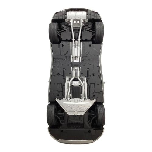 コンポジットダイキャストモデル 1/18 Lexus LC500 チタニウム・シルバー