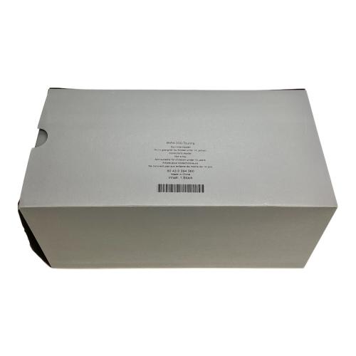 ダイキャストカー 1/18 BMW 330i touring sammlermodell