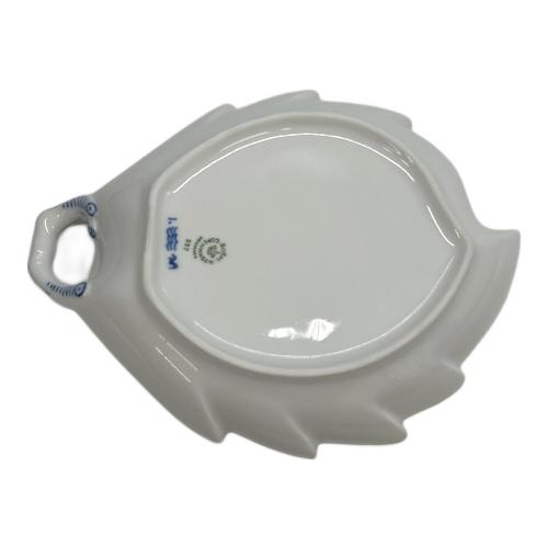 ROYAL COPENHAGEN (ロイヤル・コペンハーゲン) プレート リーフ