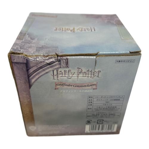 HARRY POTTER (ハリーポッター) グリフィンドールの談話室 ジオラマフィギュア