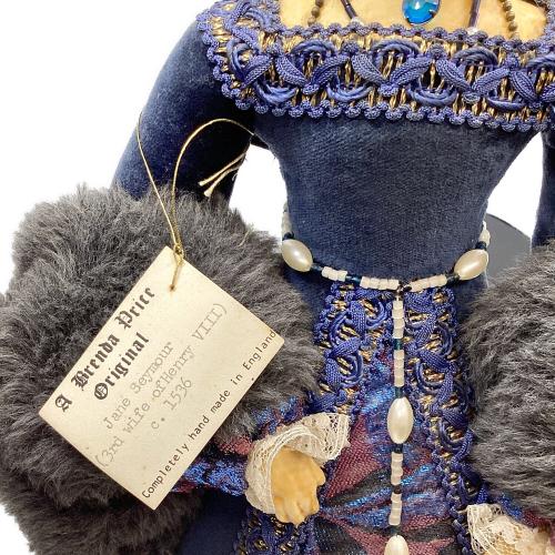 アンティーク人形 ヘンリー八世 / 第三夫人ジェーン・シーモア 二体セット