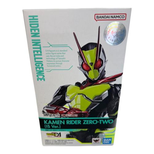 仮面ライダーゼロツー (イズVer.) フィギュア　【開封品】