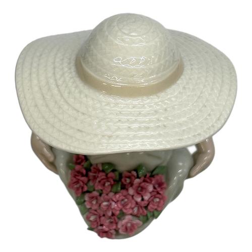 LLADRO (リヤドロ) フィギュリン 7229 カーネーションをあなたに