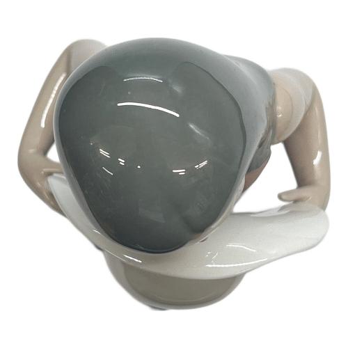 LLADRO (リヤドロ) フィギュリン 5007 内気な少女