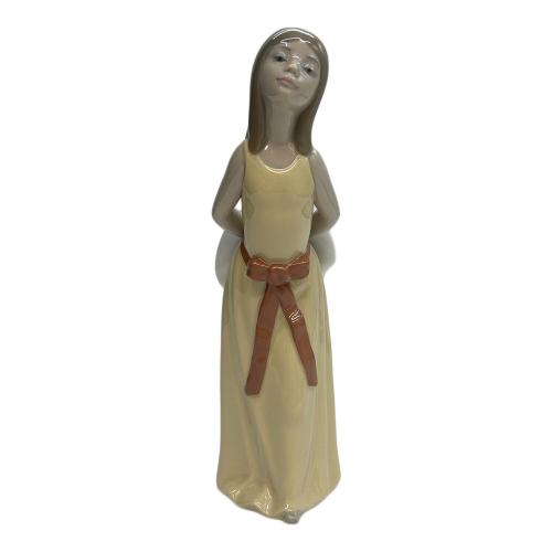 LLADRO (リヤドロ) フィギュリン 5006 いたずらな少女
