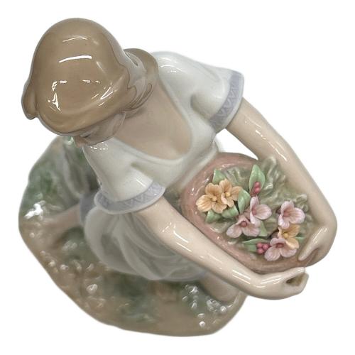 LLADRO (リヤドロ) フィギュリン アテネの庭｜トレファクONLINE