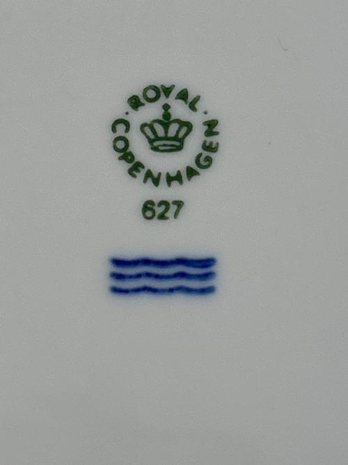 ROYAL COPENHAGEN (ロイヤル・コペンハーゲン) ペアカップ＆プレートセット フラワーシルエット カップ＆ソーサー・プレート大小セット