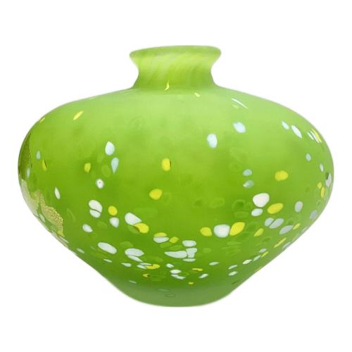 真作　藤田喬平　手吹金彩花瓶　高さ約20センチ 手吹き 金彩花瓶 藤田喬平作｜トレファクONLINE