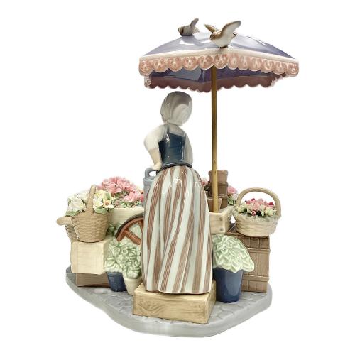 フィギュリン 公園通りの花屋さん