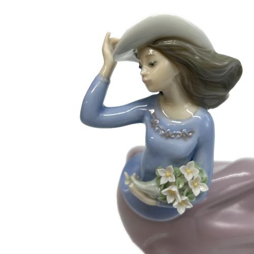 LLADRO (リヤドロ) Spring Breeze 5590