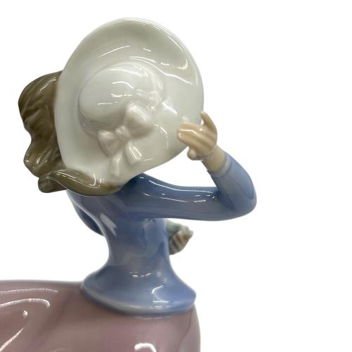LLADRO (リヤドロ) Spring Breeze 5590
