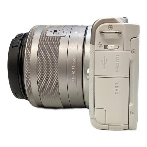 ミラーレス一眼カメラ EOS M200 15-45レンズキット