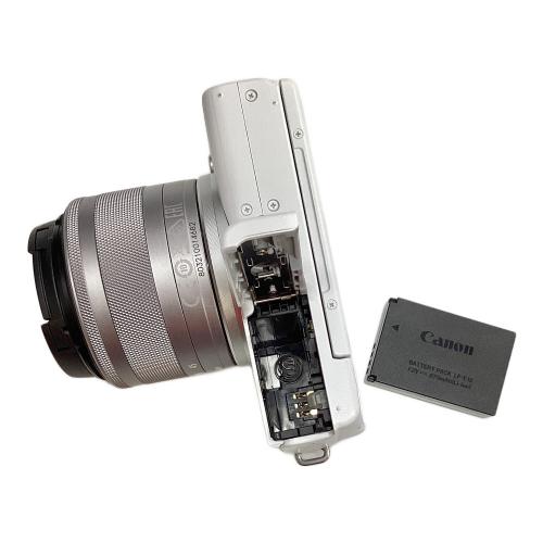 ミラーレス一眼カメラ EOS M200 15-45レンズキット