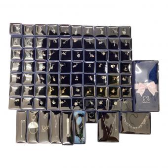 ハローキティ・アクセサリーコレクション 1～70号揃 アクセサリー79点 ケース2箱セット