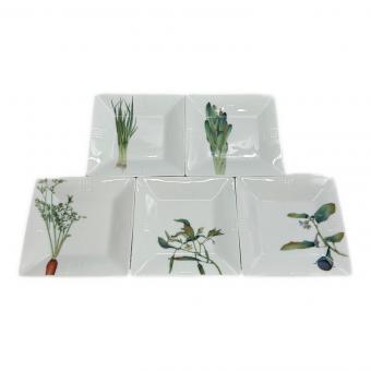 Noritake (ノリタケ) スクエアプレートセット 京香旬彩  絵変り5枚 15cm