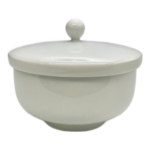 有田焼 蓋付茶器 白磁彫文 井上萬二作