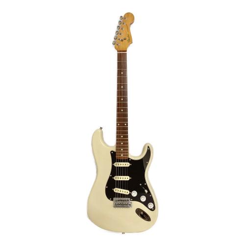 FENDER JAPAN (フェンダージャパン) ST-456 MOD Fender Noiseless P.Uに換装あり