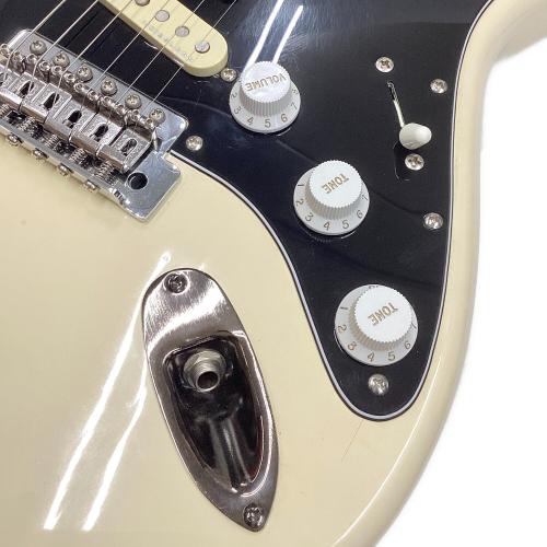 FENDER JAPAN (フェンダージャパン) ST-456 MOD Fender Noiseless P.Uに換装あり