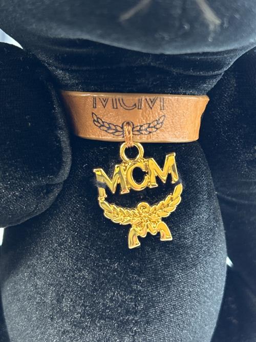MCM (エムシーエム) くま ヌイグルミ 2017くまギフト