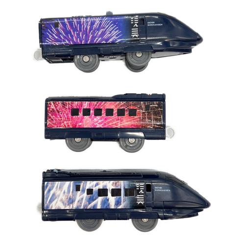 GENBI SHINKANSEN（現美新幹線）　３両１編成