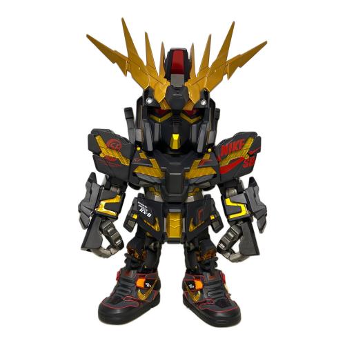 ガンダム ユニコーン×NIKE（ナイキ）DUNK（ダンク） 海外限定