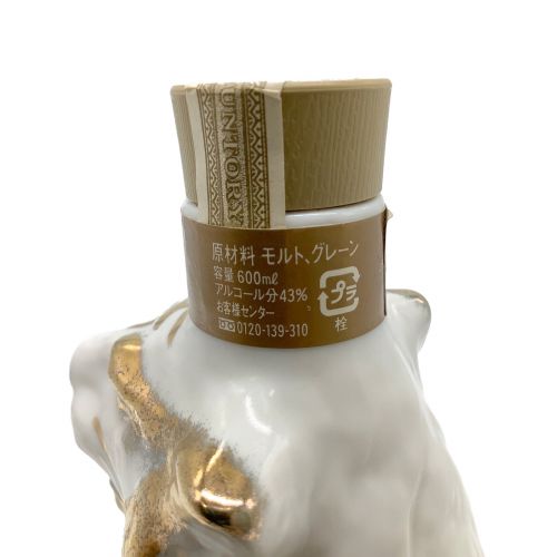 サントリー ウィスキー 干支 虎 600ml 本体のみ ROYAL 2010年 陶器