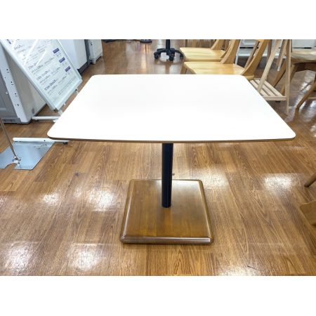 カリモク60+ (カリモクロクマル) テーブル ホワイト×ダークブラウン D36210