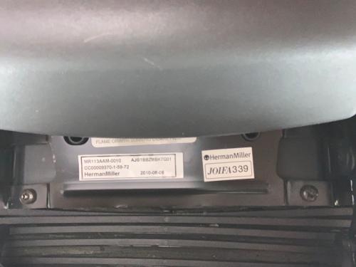 Herman Miller (ハーマンミラー) ミラチェア ブラック×ホワイト 1人掛け AJG1BBZMBK7Q01